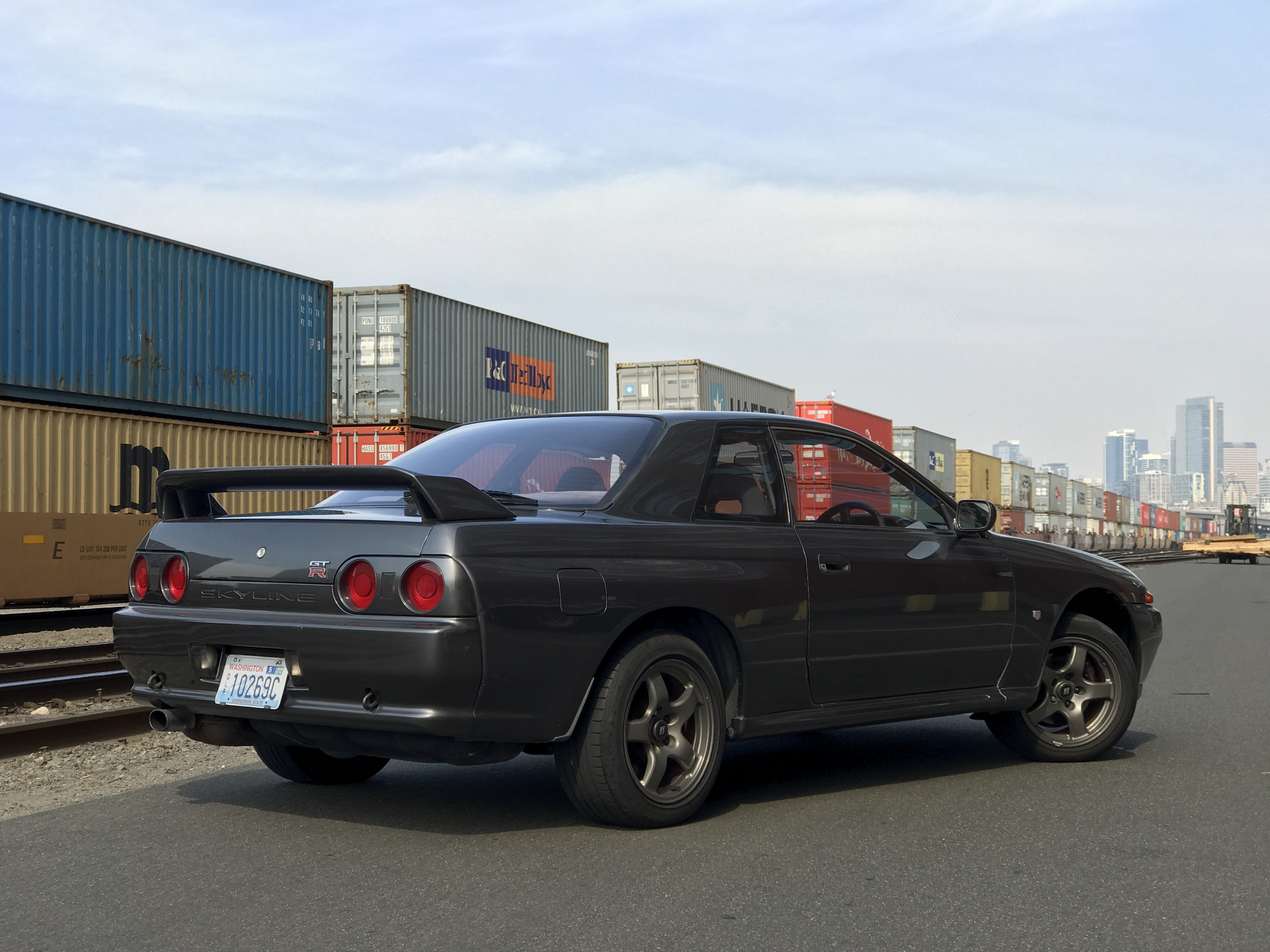 1989 Nissan Skyline R32 GTR | AdamsGarage - SODO-MOTO