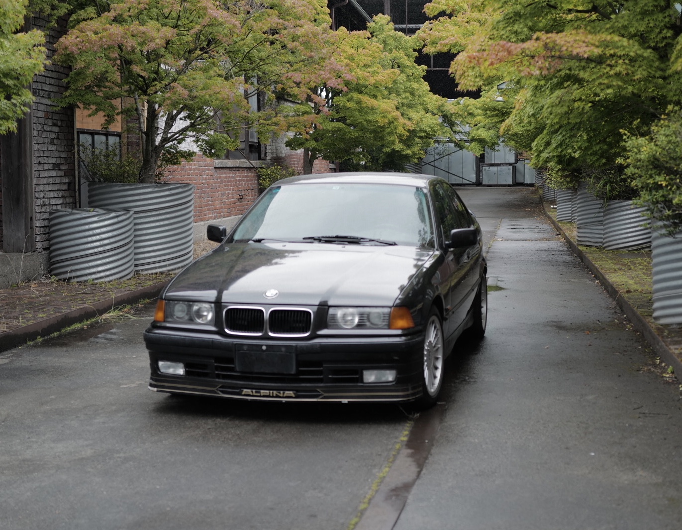 1994 BMW / Alpina B6 2.8/2 | AdamsGarage - SODO-MOTO