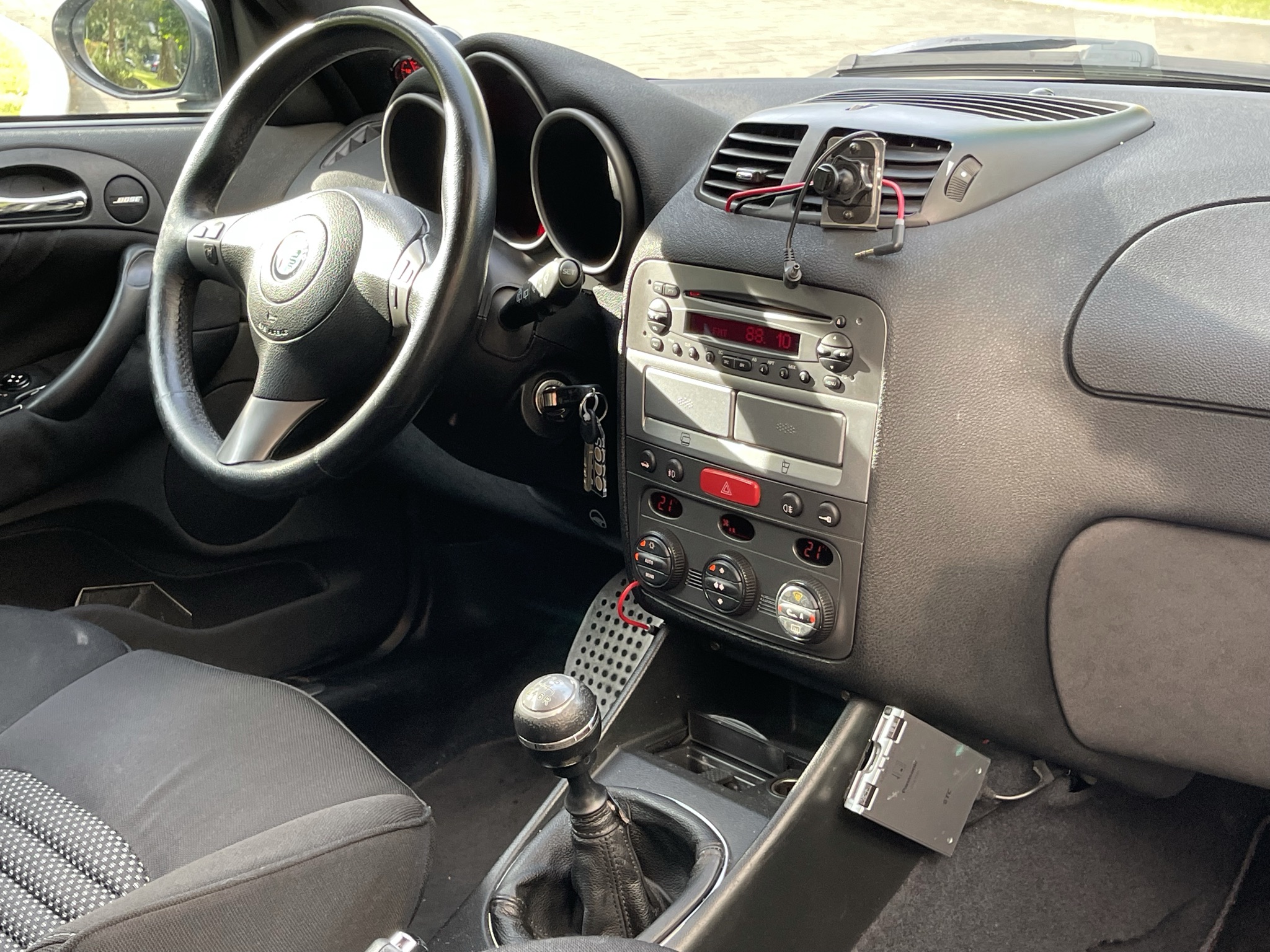 2003 Alfa Romeo JDM car for sale — photo 18 of 19