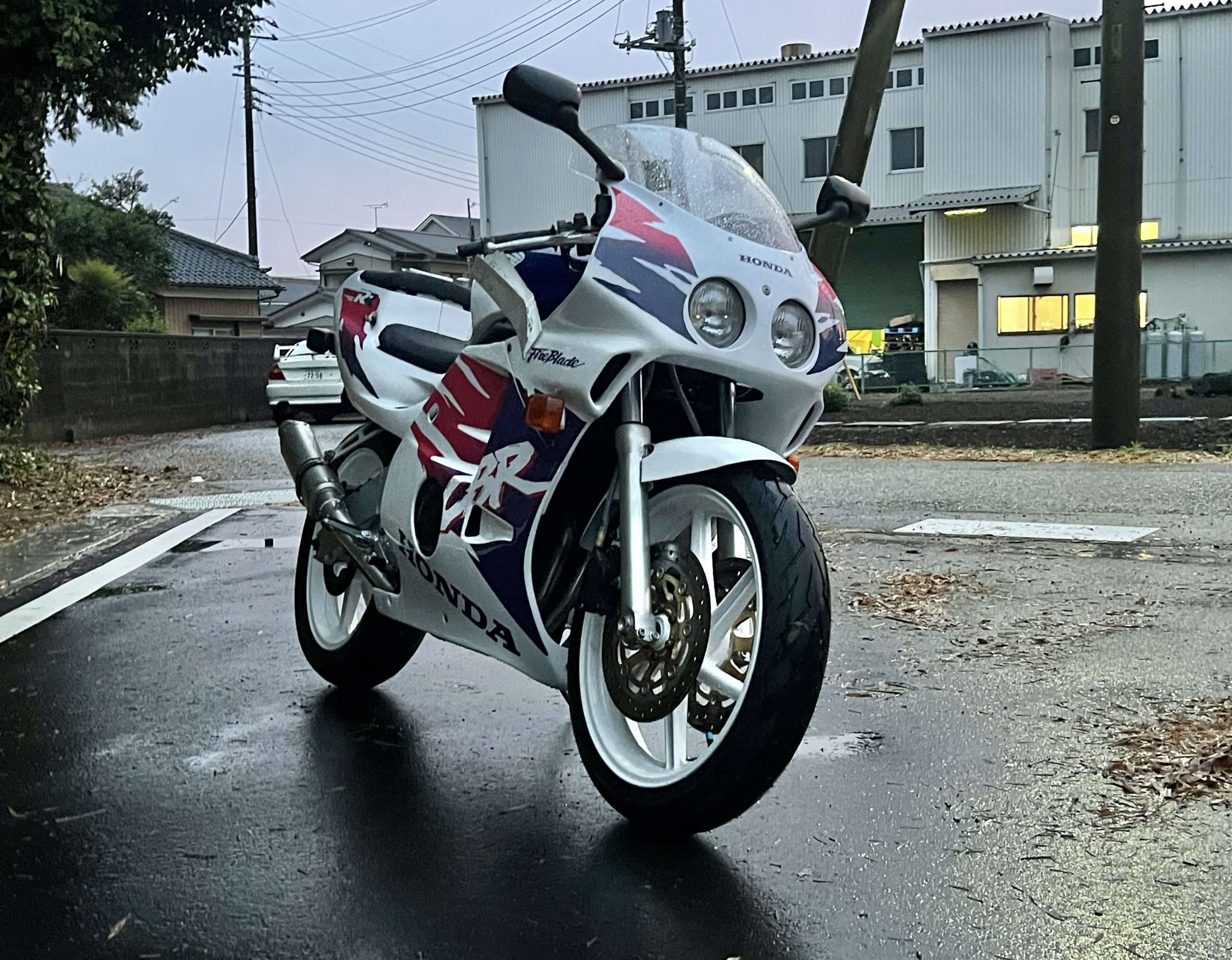 1990 Honda CBR250RR - MC22 | AdamsGarage - SODO-MOTO
